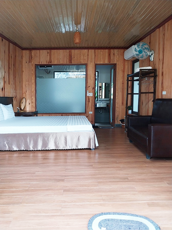 Phòng 1 giường lớn 2m x 2.2m
